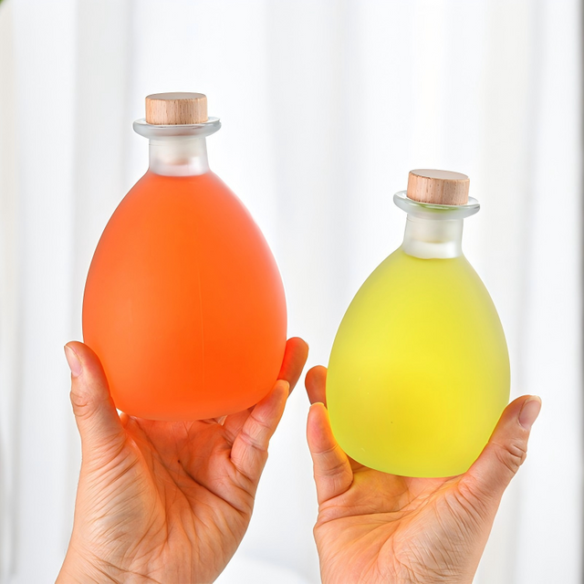 Glass Beverage Bottle/fruit Wine Bottle, Round And Bulging Shape